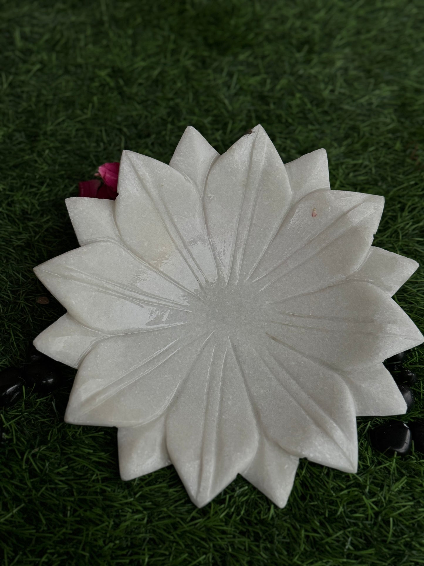 Handcrafted White Marble Urli Bowl – Decorative Marble Urli for Home, Festive Décor & Gifting