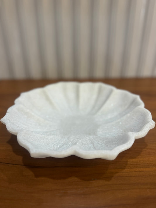 Handcrafted White Marble Flower Urli Bowl – Decorative Marble Urli for Home